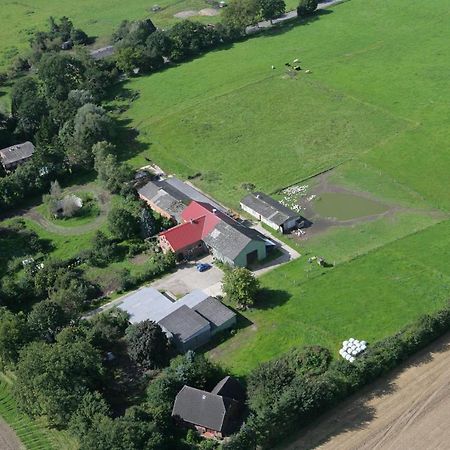 Hof Beuck Lägenhet Travenhorst Exteriör bild